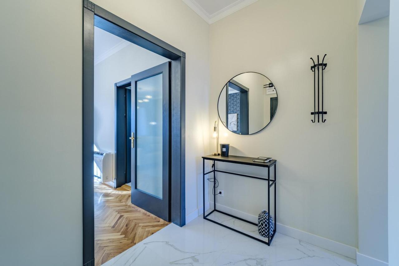 Golden Black Burgas Exterior photo