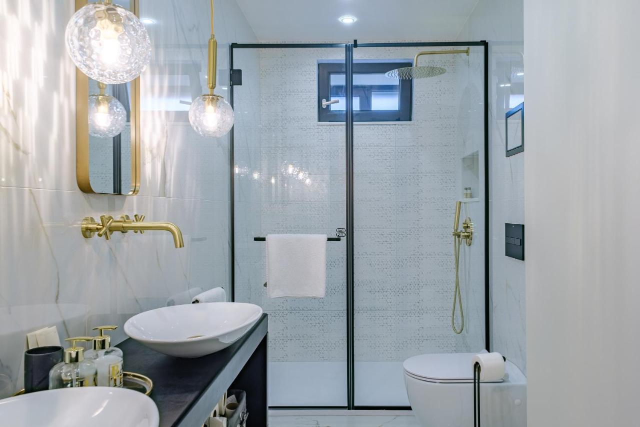 Golden Black Burgas Exterior photo