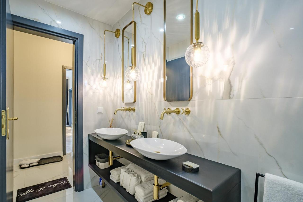 Golden Black Burgas Exterior photo