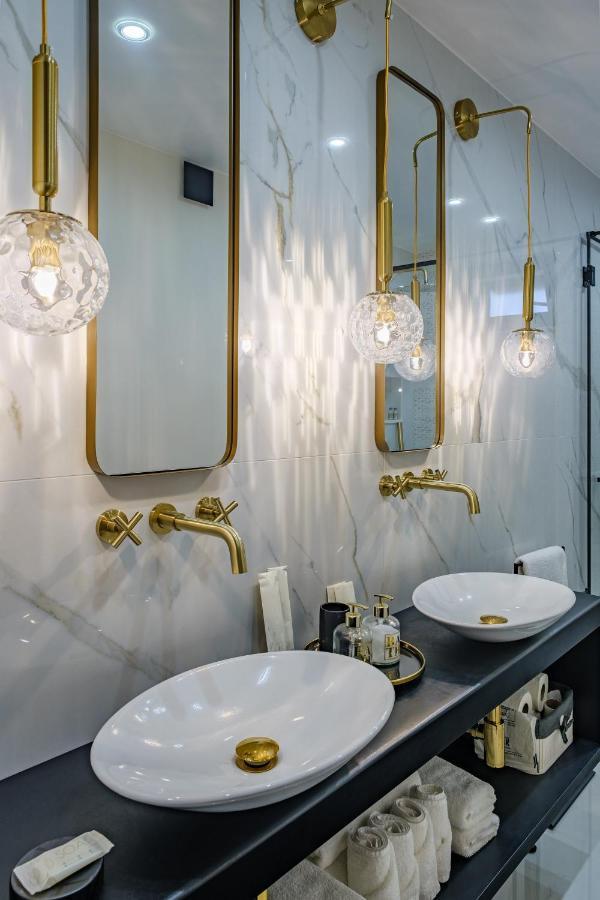 Golden Black Burgas Exterior photo